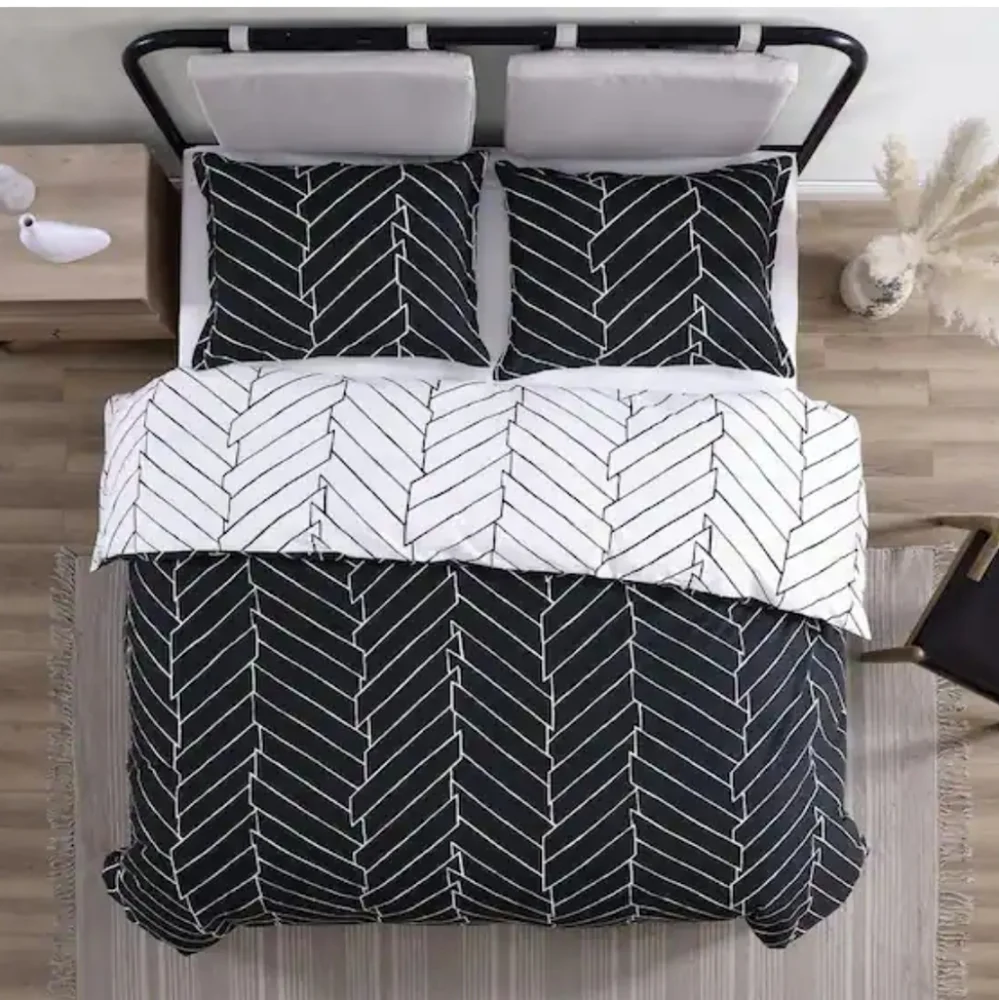City SceneCeres 3-Piece Black Cotton King Comforter Set